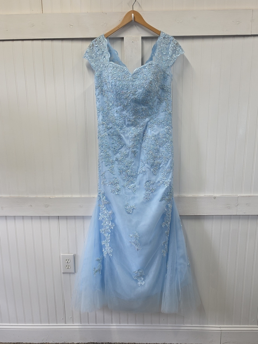 NWT Light Blue Lace Appliqué Cap Sleeve Wedding Dress Evening Gown Size 14